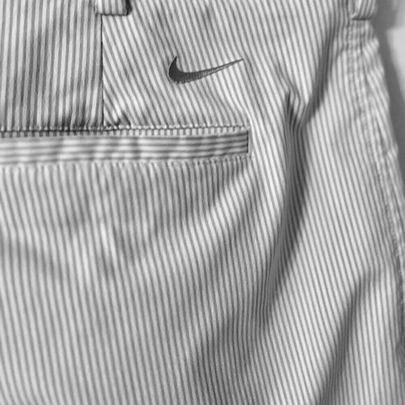 NIKE GOLF MENS SIZE 36 GRAY WHITE STRIPED FLAT FRONT GOLF SHORTS - Picture 3 of 5